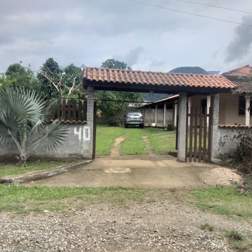 Casa No bairro da Cotia em Guapimirm